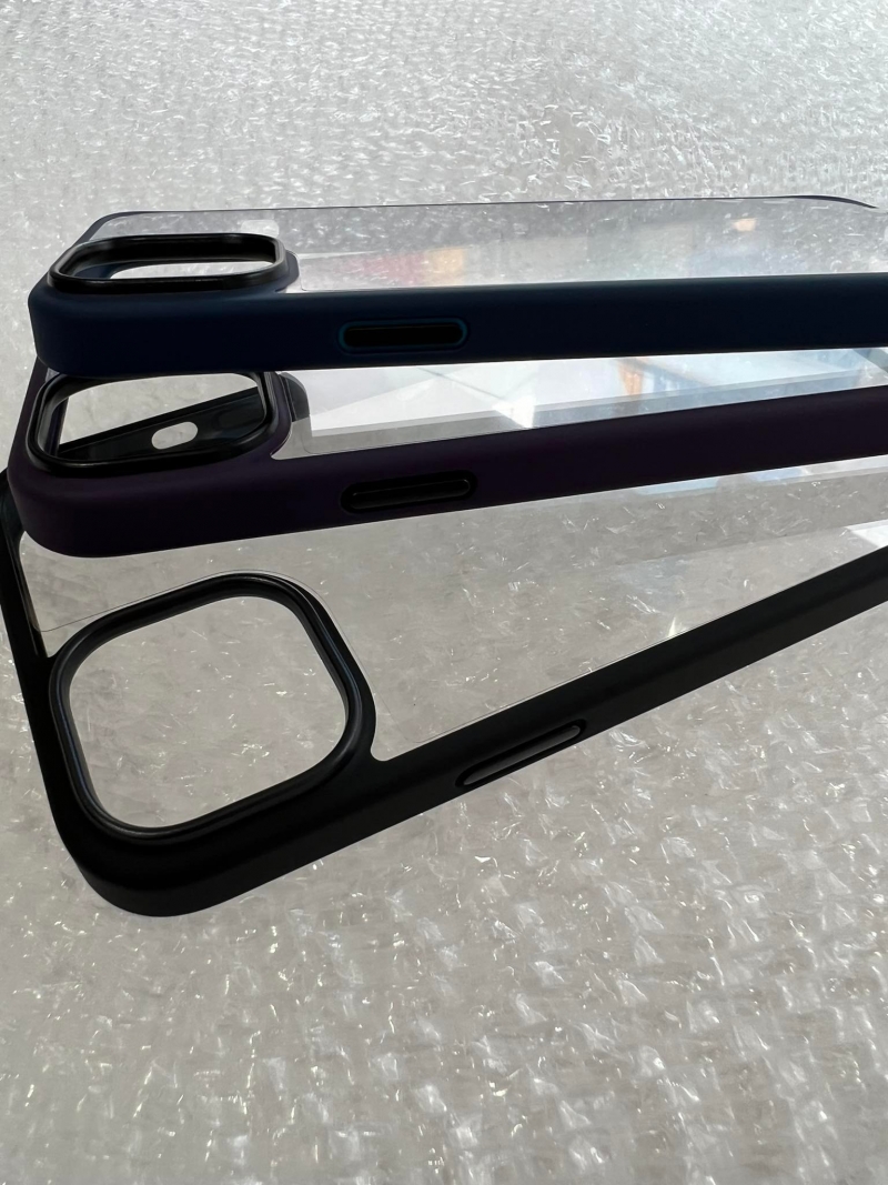 Ốp Lưng iPhone 14 Plus Chống Sốc Trong Suốt Hiệu Rock được làm bằng chất liệu nhựa cao cấp thân thiện môi trường, chống sốc tốt, kiểu dáng sang chảnh tạo nên khác biệt lớn cho người sử dụng.